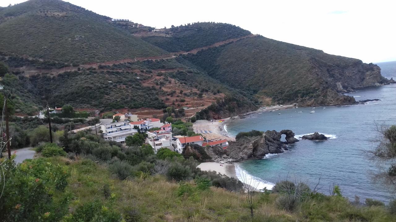 Готель Moka Evia Island Akhladheri Екстер'єр фото