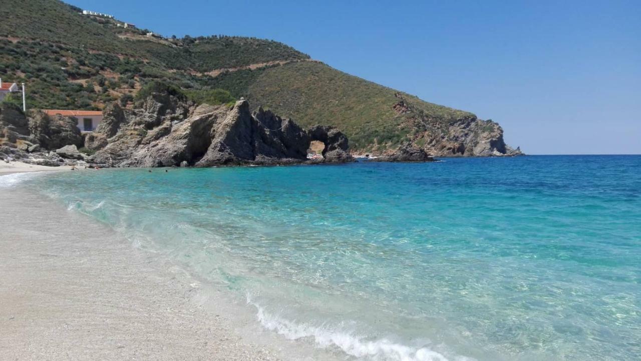 Готель Moka Evia Island Akhladheri Екстер'єр фото